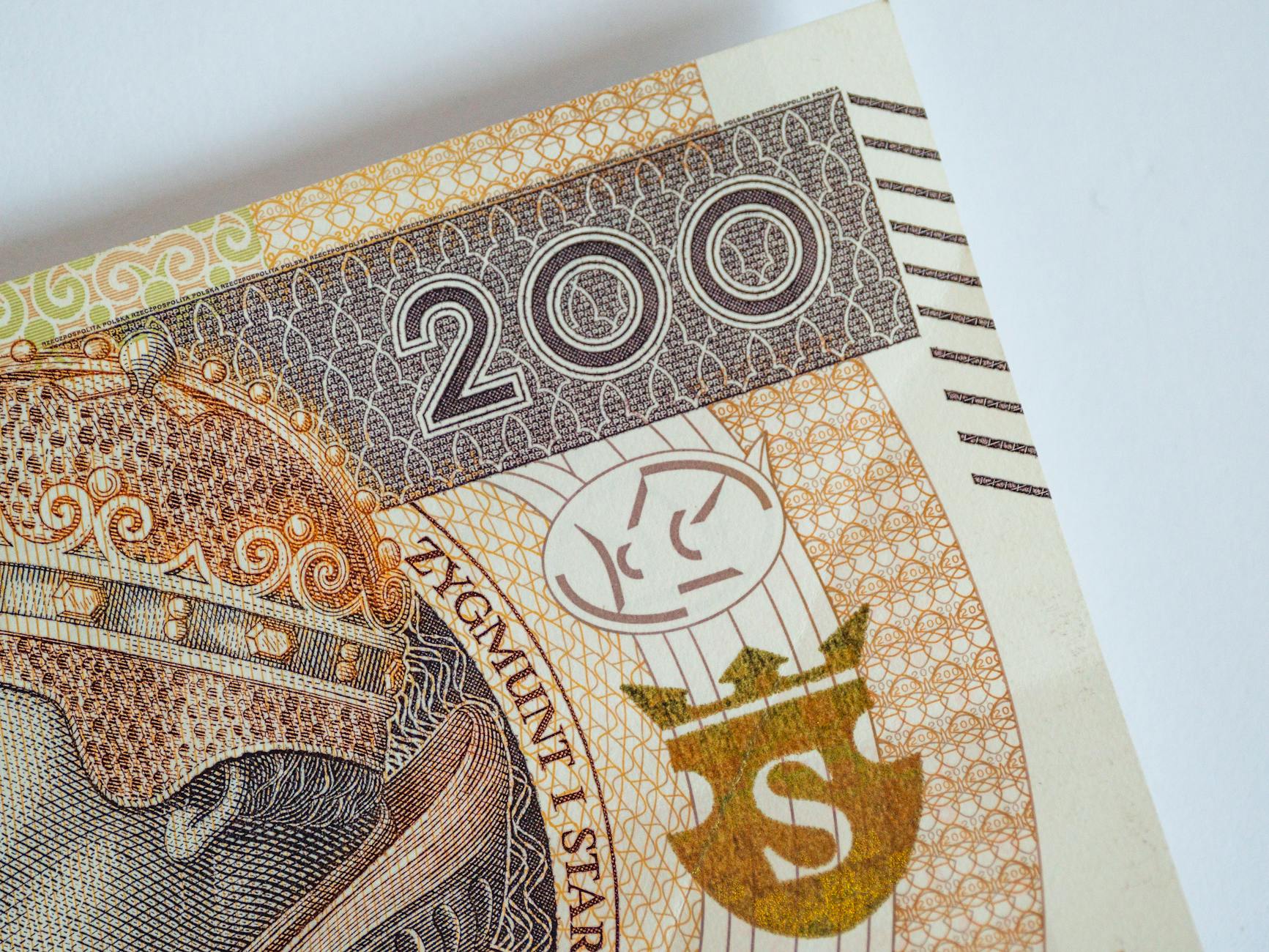 Dynamiczny rozwój handlu i inwestycji w Markach, nowe sklepy i reorganizacja firm
